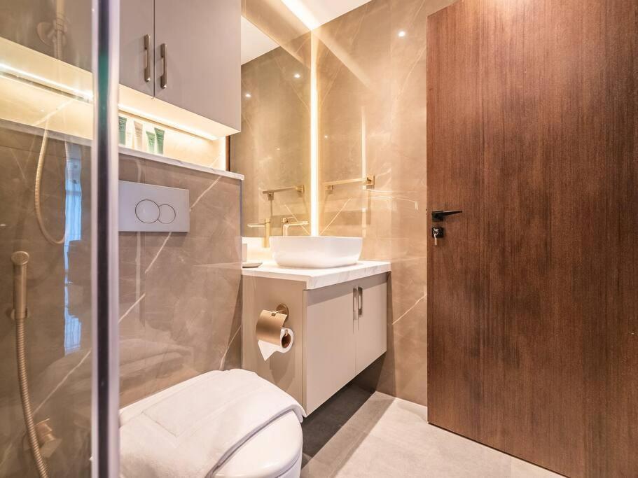 Apartment Modern Downtown Escape 1bedroom With Upscale Comfort