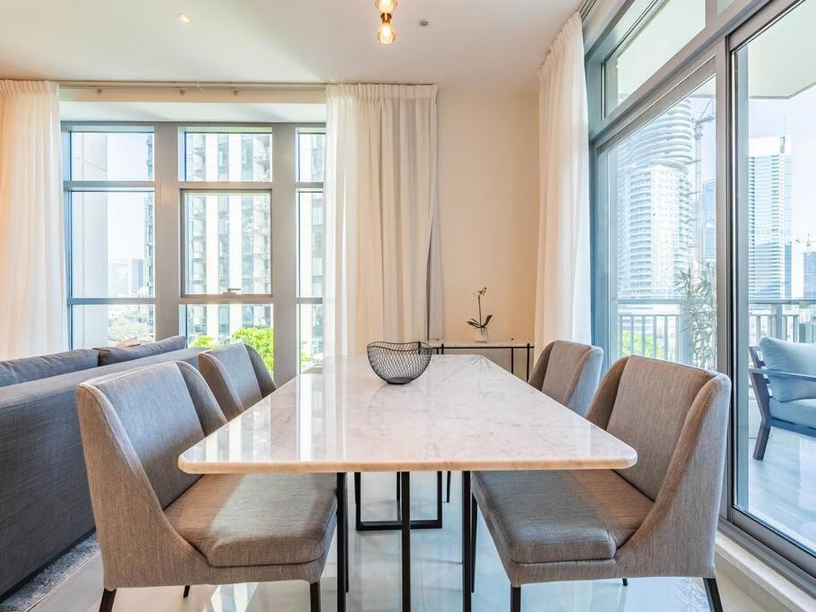 Modern Downtown Escape 1bedroom With Upscale Comfort Dubai